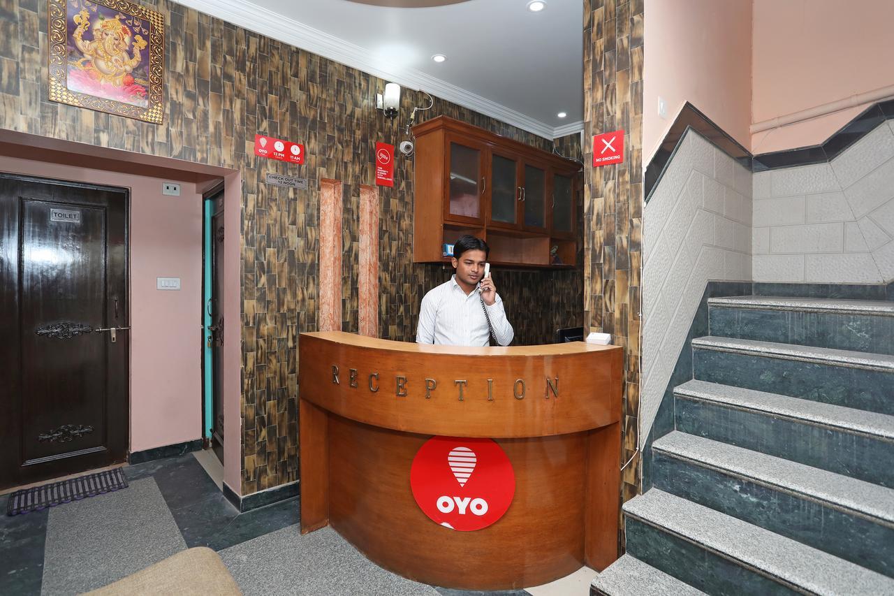 Oyo 11312 Aero Capital Hotel นิวเดลี ภายนอก รูปภาพ